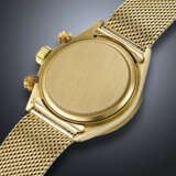 ROLEX, RARE YELLOW GOLD CHRONOGRAPH 'DAYTONA', WITH CHAMPAGNE 'OYSTER SPLIT' DIAL, REF. 6265 - Foto 3