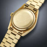 ROLEX, YELLOW GOLD 'DAY-DATE', WITH RED KHANJAR SYMBOL, REF. 18038 - фото 3