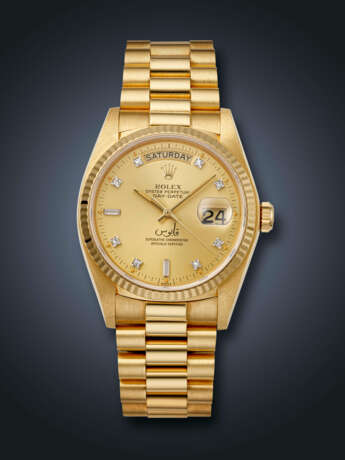 ROLEX, RARE YELLOW GOLD AND DIAMOND-SET 'DAY-DATE', WITH QABOOS SIGNATURE, REF. 18038 - Foto 1