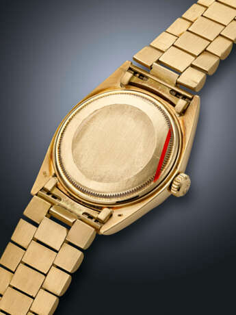 ROLEX, RARE YELLOW GOLD 'DAY-DATE', WITH QABOOS SIGNATURE, REF. 1807 - Foto 3