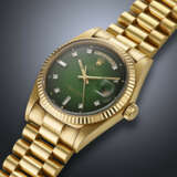 ROLEX, RARE YELLOW GOLD AND DIAMOND-SET 'DAY-DATE', WITH GREEN VIGNETTE DIAL, REF. 1803 - photo 2