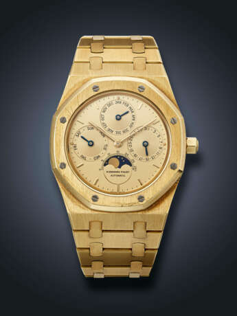 AUDEMARS PIGUET, YELLOW GOLD PERPETUAL CALENDAR 'ROYAL OAK' WITH MOON PHASES, REF. 25554BA - фото 1