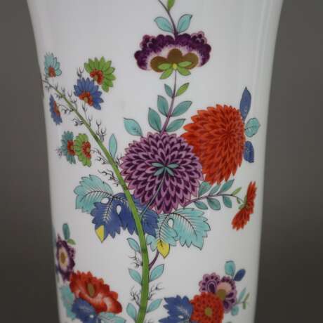 Vase - Meissen, 20.Jh., "Kakiemon"-Dekor, glockenf… - фото 4