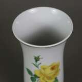 Vase - Meissen, 20.Jh., Porzellan, floraler Dekor… - photo 2