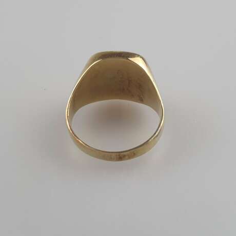 Herrenring mit Onyx und Diamant - Gelbgold 585/000… - фото 4