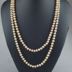 Endlose Akoya-Perlenkette - beigefarbene, barocke…