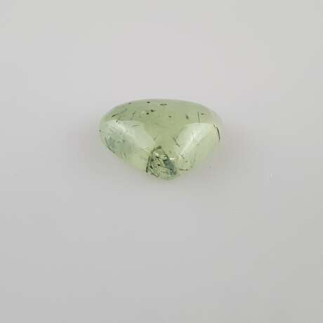 Loser Prehnit - 30,75 ct., grün, Cabochon tropfenf… - Foto 2