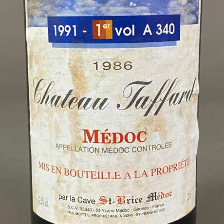 Weinkonvolut - 5 Flaschen 1986 1988 Château Taffar… - фото 3