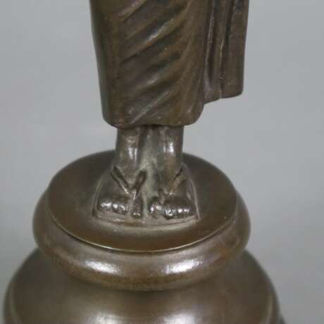 Figurine einer antiken Priesterin - Bronze, braun… - фото 6