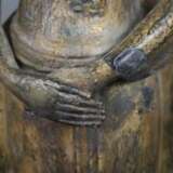 Stehende Buddhafigur - Thailand, Bronze mit Resten… - photo 5