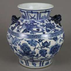 Blau-weiße Vase - Porzellan, runde gebauchte Wandu…