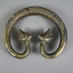 Bronzegriff - China, ovale abgerundete Form mit vo…