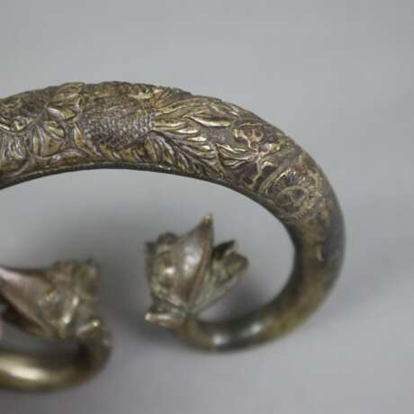Bronzegriff - China, ovale abgerundete Form mit vo… - фото 3