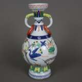 Vase - China 20.Jh., Porzellan bemalt in Unterglas… - photo 1