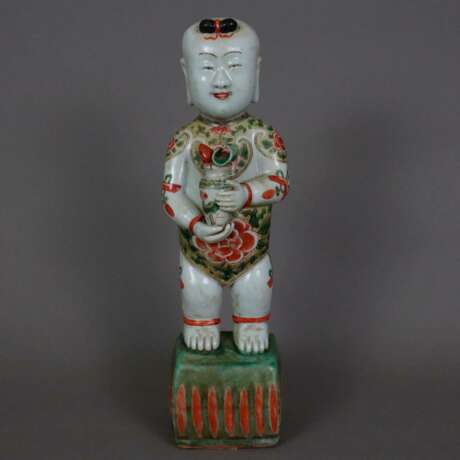 Knabenfigur "Hôhô Boy" - China, Qing Dynastie, Por… - photo 1