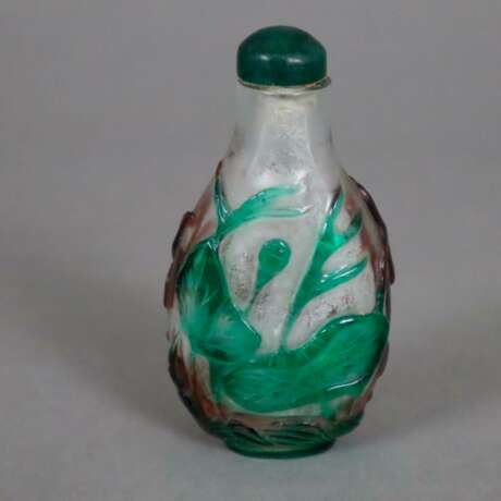 Snuffbottle - China, um 1900, Klarglas mit rotem u… - photo 1