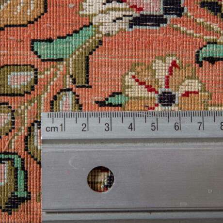 Orientteppich aus Seide. GHOM/PERSIEN, 1980er Jahre, - photo 5