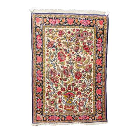 Orientteppich. GHOM/IRAN, 20. Jahrhundert, ca. 146x108 cm. - photo 1