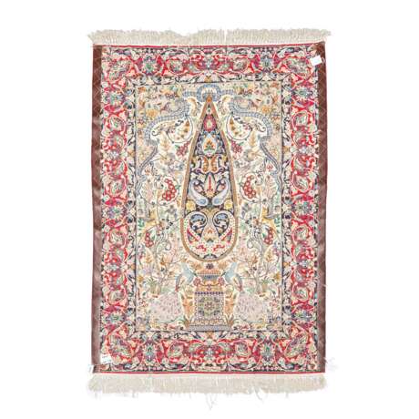 Orientteppich. ISFAHAN/IRAN, 20. Jahrhundert, ca. 167x114 cm. - photo 2