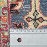 Axminster Teppich. OELSNITZ/SACHSEN, 20. Jahrhundert, ca. 212x107 cm. - photo 4