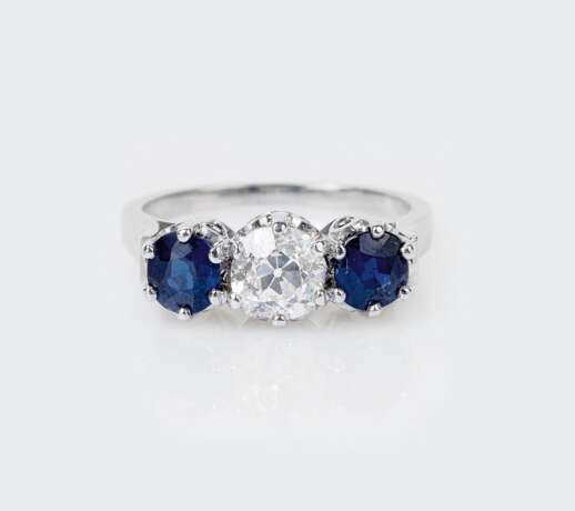 Saphir-Ring mit Altschliffdiamant. - photo 1