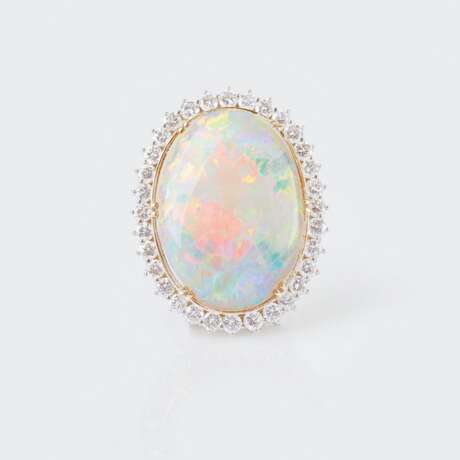 Opal-Brillant-Schmuckset: Anhänger mit Ring. - Foto 1