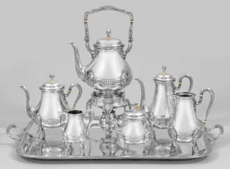 Umfangreiches Kaffee- und Teeservice im Empirestil