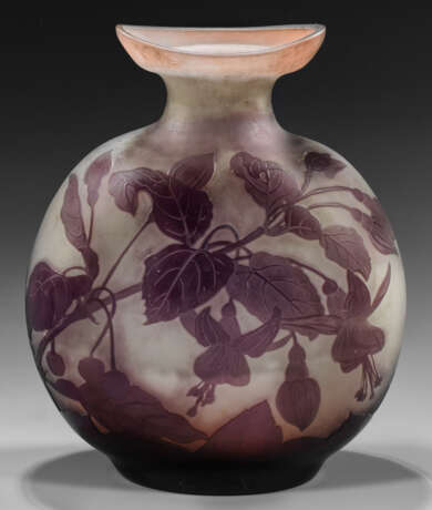 Jugendstil-Ziervase mit Fuchsien-Dekor von Gallé - Foto 1