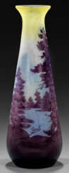 Gallé-Vase mit Alpenlandschaftsdekor "Paysage alpin"