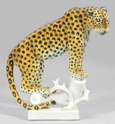 Große Art Déco-Tierfigur "Leopard"