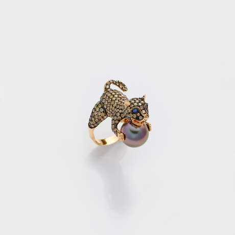 Extravaganter Panther-Ring mit Tahitiperle und Diamanten - Foto 1