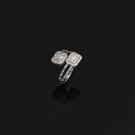 Eleganter Diamantring im Stil von Van Cleef & Arpels - фото 1