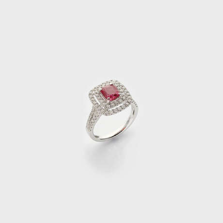 Hochfeiner Fancy Vivid Pink-Diamantsolitär-Ring - Foto 1