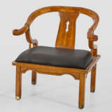 Horseshoe chair nach einem Entwurf von James Mont - фото 1
