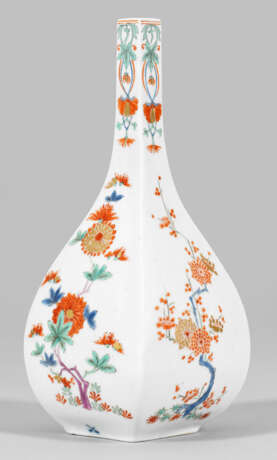 Seltene, frühe Meissen Sakeflasche mit Chrysanthemen- - photo 2