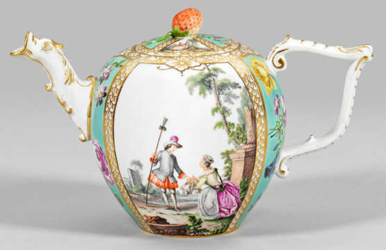 Meissen Teekanne mit Türkisfond und Watteauszene - фото 1