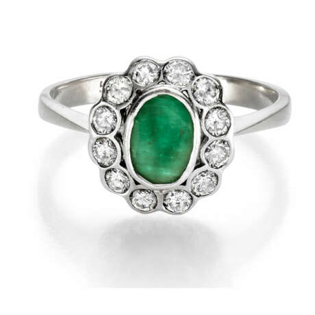Petite Fleur Ring mit moosgrünem Smaragd und Brillanten - фото 1