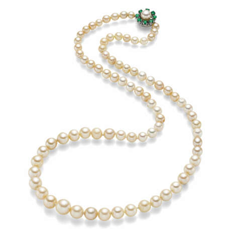 Vintage Matinee Perlenkette mit Smaragdschließe - photo 1