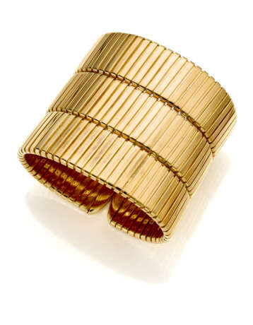BULGARI | Yellow gold three band tubogas bracelet,… - photo 1