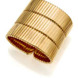 BULGARI | Yellow gold three band tubogas bracelet,… - photo 1