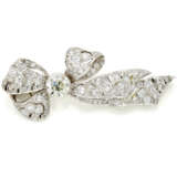 Diamond and platinum bow shaped brooch, ct. 2.10 c… - Foto 1