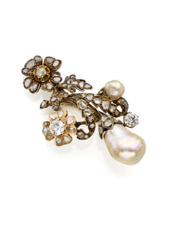 Natural saltwater pearl and diamond yellow gold an… - photo 1