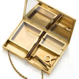 CARTIER | Yellow grooved gold minaudière with twis… - Foto 2