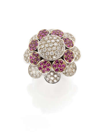 Pavè diamond and ruby white gold flower shaped rin… - Foto 1