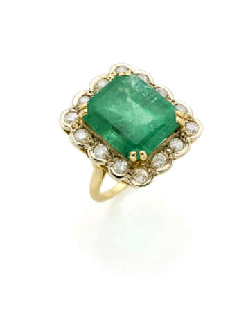 Octagonal ct. 12.60 circa emerald and diamond yell… - фото 1