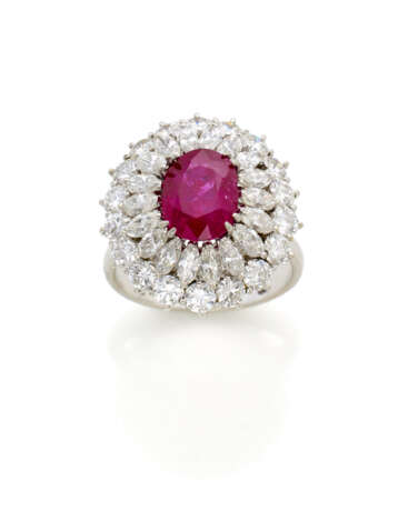 Oval ct. 2.76 ruby, round and marquise diamond whi… - photo 1