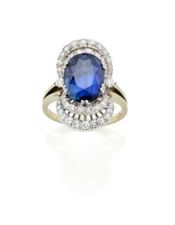 Oval ct. 6.90 circa sapphire and diamond white gol… - Foto 1