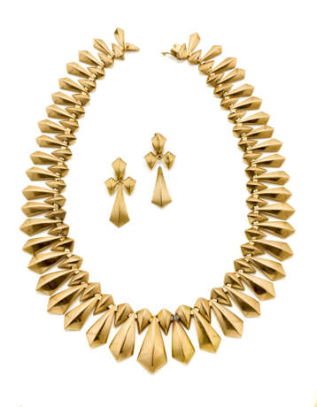 Reddish yellow gold jewellery set comprising cm 42… - фото 1