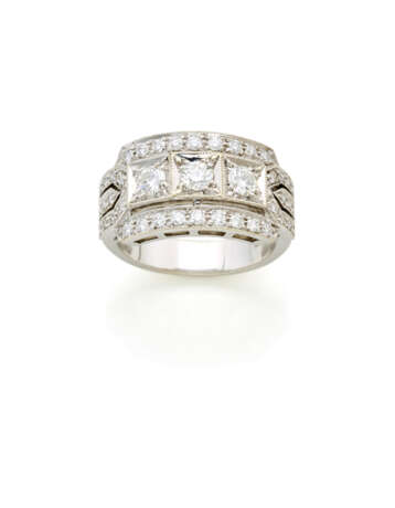 REPOSSI | Round diamond white gold ring, in all ct… - Foto 1