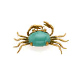 Oval cabochon turquoise and yellow gold crab shape… - фото 1